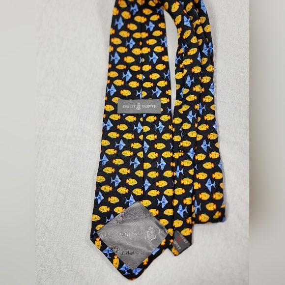 VINTAGE ROBERT TALBOTT MEN"S HAND MADE 100% SILK TIE TROPICAL FISH BLACK - Picture 3 of 7
